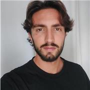 Laureato in filosofia con esperienza d'insegnamento offre aiuto compiti a studenti della primaria e secondaria di primo grado